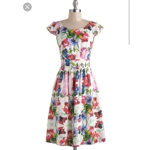 Emily & Fin Modcloth White Floral Fit & Flare